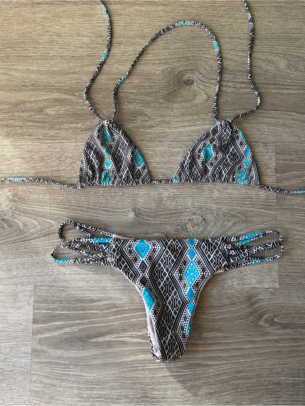 acacia swimwear Turquoise & Black Geometric Triangle Bikini